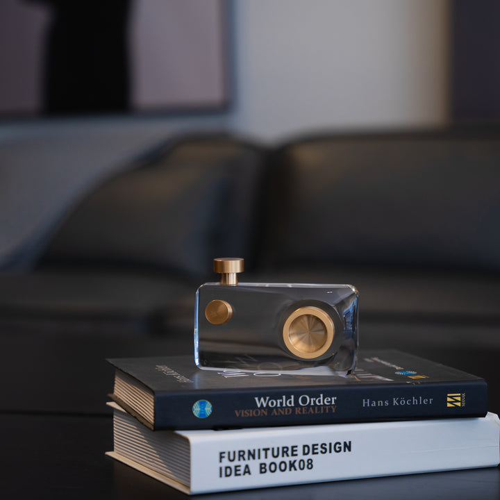 Golden Lens Décor