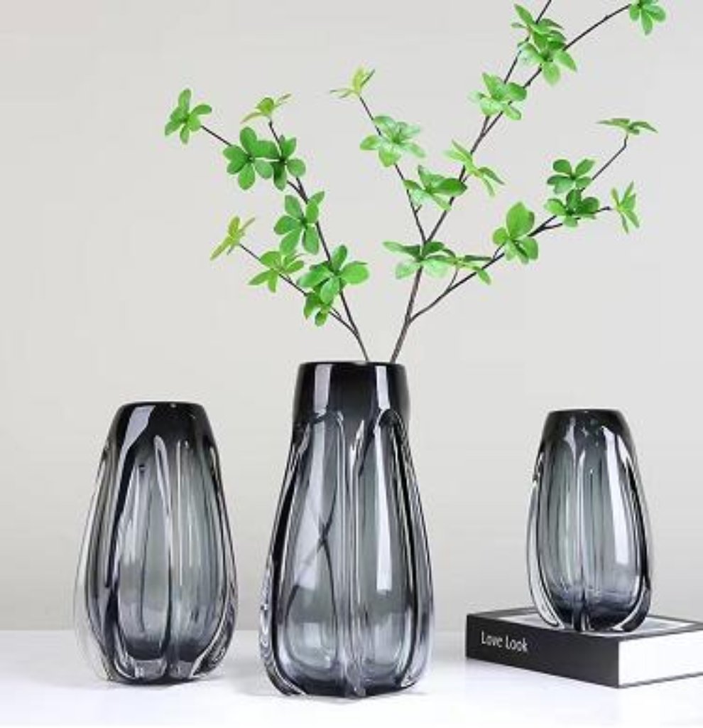 Noir Ripple Vases