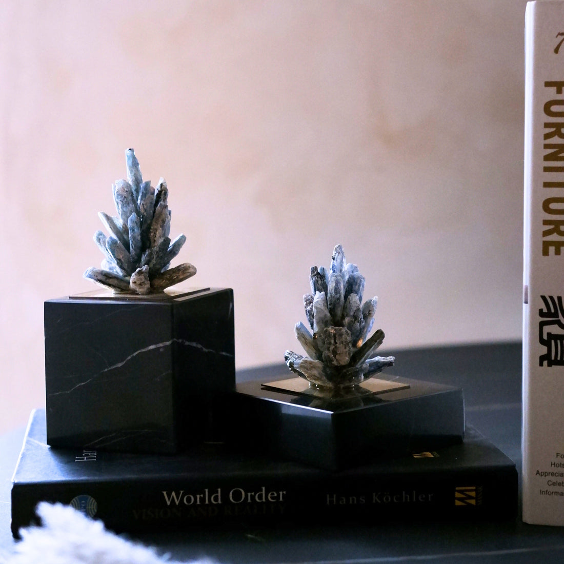 Obsidian Crystal Bloom