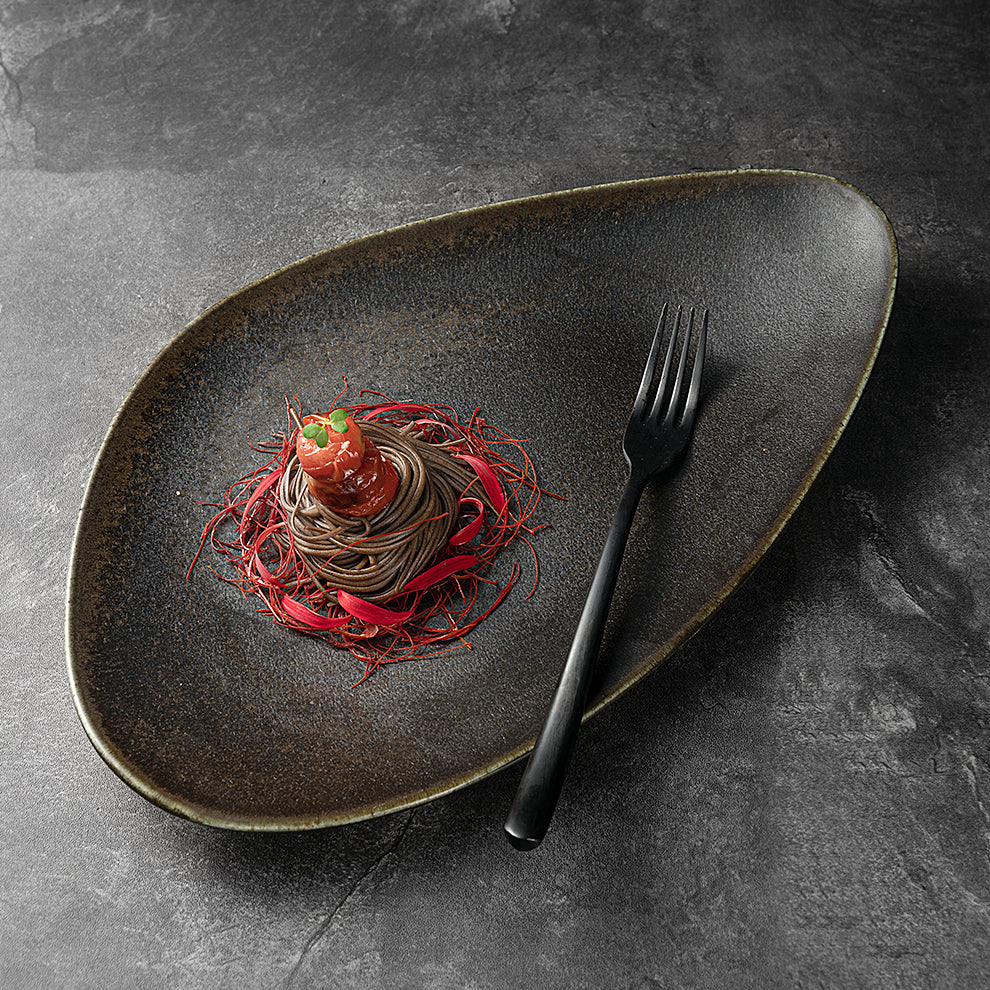 Onyx Collection - Triangle Plate