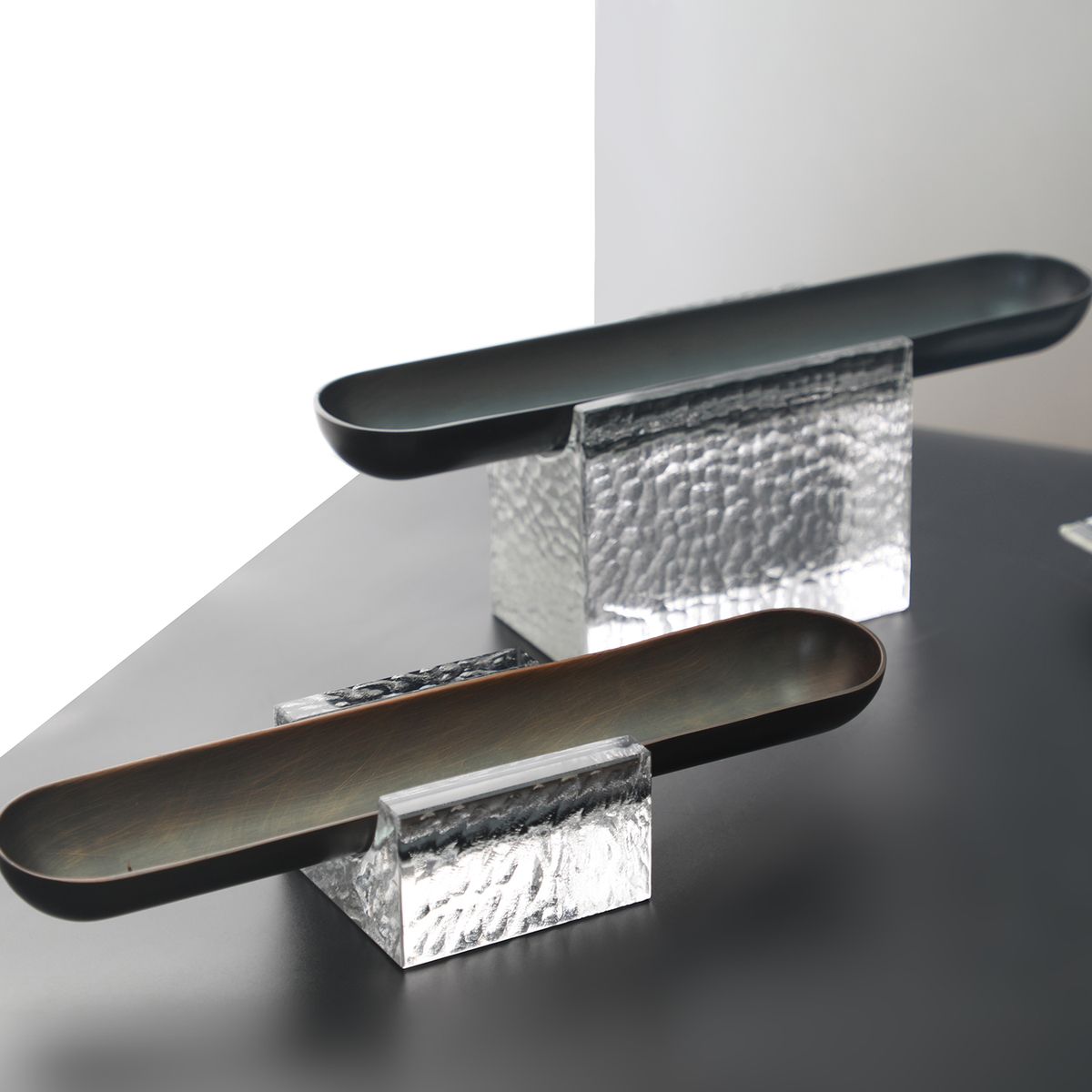 Obsidian Balance Tray